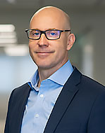 Juha Martikainen valokuvassa
