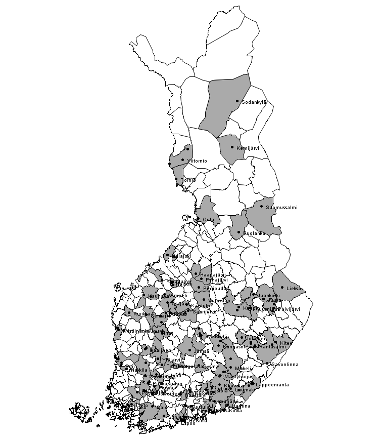 Liitekuvio 1. Lakkautetut ja toiseen oppilaitokseen yhdistetyt peruskoulut ja peruskouluasteen erityiskoulut kunnittain 2015 (kartta)